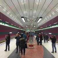 Photo taken at Metro =A= Bořislavka by Adley on 4/6/2015