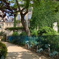 Photo taken at Jardin Roger Priou-Valjean by Charlie N. on 5/24/2019
