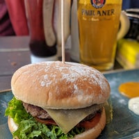 Photo taken at Hans im Glück - Burgergrill by Thomas S. on 5/24/2019