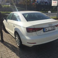 Photo taken at Bahadır Otomotiv VW Audi Yetkili Satıcı ve Servisi by Ahmet D. on 12/14/2017