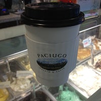 Photo prise au Paciugo Gelato &amp;amp; Caffè par Neal E. le12/6/2012