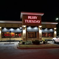 Photo taken at Ruby Tuesday by Neal E. on 1/25/2018