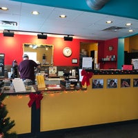 12/12/2017 tarihinde Neal E.ziyaretçi tarafından Troubadour Coffee Co'de çekilen fotoğraf