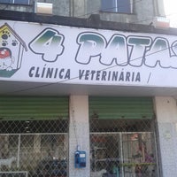 Photo taken at 4 Patas Clinica Veterinaria by Leandro F. on 7/21/2013
