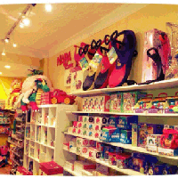 7/16/2013にKaleidoscope Toy StoreがKaleidoscope Toy Storeで撮った写真