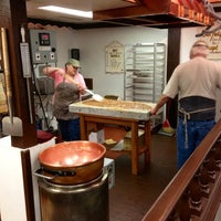 10/21/2012にEric T.がNashville Fudge Kitchenで撮った写真