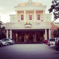 premiere oaks movies