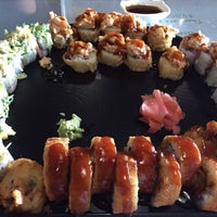 Foto diambil di Sushi Ya oleh Viveca C. pada 2/9/2016