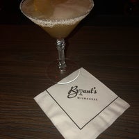 รูปภาพถ่ายที่ Bryant&amp;#39;s Cocktail Lounge โดย M เมื่อ 1/17/2018