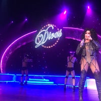 รูปภาพถ่ายที่ Frank Marino&amp;#39;s Divas Las Vegas โดย Julio O. เมื่อ 3/14/2016