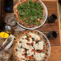 Foto scattata a Sottocasa Pizzeria da Taisiia I. il 11/20/2023