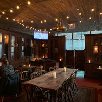 3/21/2019 tarihinde Rachel A.ziyaretçi tarafından Fox Bar'de çekilen fotoğraf