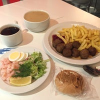 Photo taken at Ресторан ИКЕА / IKEA Food by myapka on 5/24/2019