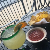 Das Foto wurde bei Puerto Vallarta Mexican Restaurant von Kelly L. am 8/6/2019 aufgenommen