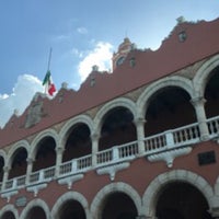Photo taken at Palacio Municipal de Mérida by Álvaro C. on 9/21/2017