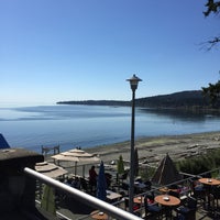 Photo taken at Beach House Restaurant by Darren E. on 7/18/2015