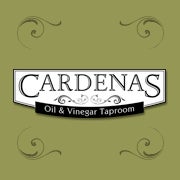 รูปภาพถ่ายที่ Cardenas Oil &amp;amp; Vinegar Taproom โดย Cardenas Oil &amp;amp; Vinegar Taproom เมื่อ 7/19/2013