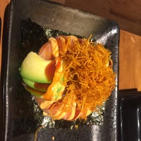 Photo taken at Hot Woks Cool Sushi by Diana C. on 9/10/2019