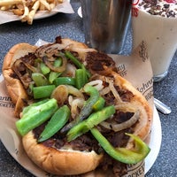Photo taken at Johnny Rockets by Kang Wei S. on 3/16/2019