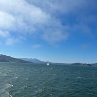 Foto diambil di Alcatraz Cruises oleh Mu pada 8/4/2023