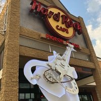Photo taken at Hard Rock Cafe Pigeon Forge by Robbie C. on 9/18/2019