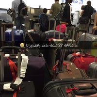Photo taken at Gate 71A by ᎻᎪᎷᎪᎠ |. on 8/14/2015