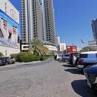 Foto tirada no(a) Sheraton Kuwait, a Luxury Collection Hotel por 𝔍𝖆𝖘𝖘𝖊𝖒 . em 3/5/2021