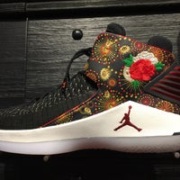 nike kicks