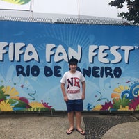 Photo taken at Fifa Official Fan Shop by Guilherme B. on 7/8/2014