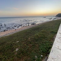 Photo taken at Praia do Rio Vermelho by Mateus H. on 11/17/2023