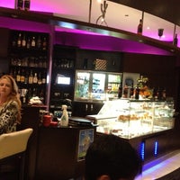 10/19/2012 tarihinde Cheryl C.ziyaretçi tarafından BarCelona Cafe'de çekilen fotoğraf