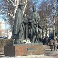 Photo taken at Памятник Петру и Февронии by Артур🇷🇺🇷🇺🇷🇺 on 4/17/2016