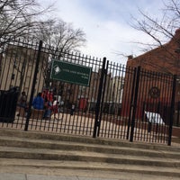 Photo taken at 11th and Monroe Street Park by Armie on 3/10/2016