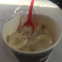 Photo taken at Red Mango by Juscallme P. on 6/6/2021