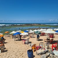 Photo taken at Praia de Amaralina by Cris M. on 9/2/2023