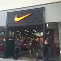 Foto tomada en Nike Factory Store  por Claudia A. el 11/8/2015