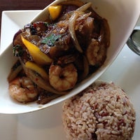 Снимок сделан в Tasty Thai Restaurant пользователем Blair R. 4/12/2014