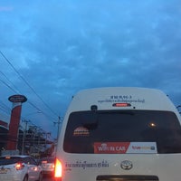 Photo taken at Rarm Intra Km.8 Intersection Flyover by Pimpinit S. on 10/17/2016