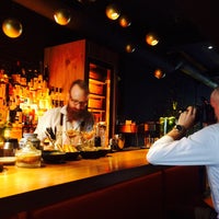 รูปภาพถ่ายที่ Bijou Cocktail Bar โดย Geert C. เมื่อ 6/19/2016