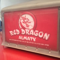 Foto tirada no(a) Red Dragon por Nurlan S. em 6/17/2015