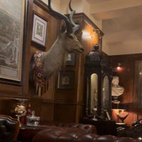 Wisdomless Tattoo Club Roma - Tattoo Parlor in Parione Wisdomless Tattoo Club Roma - Tattoo Parlor in Parione