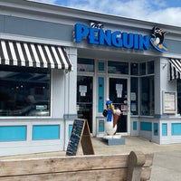 9/21/2020 tarihinde Angel L.ziyaretçi tarafından Penguin Diner'de çekilen fotoğraf