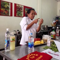 Das Foto wurde bei Chef LeeZ Thai Cooking Class Bangkok von Steven F. am 12/24/2015 aufgenommen