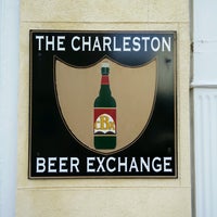 Foto tirada no(a) Charleston Beer Exchange por Dave J. em 8/23/2016
