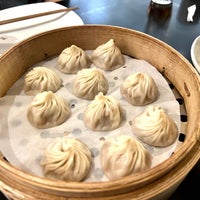 Photo taken at Din Tai Fung 鼎泰豐 by KC S. on 5/26/2023