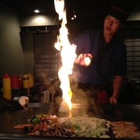 Foto tirada no(a) Mikata Japanese Steakhouse &amp;amp; Sushi Bar por Amy L. em 12/12/2013