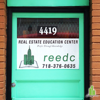 รูปภาพถ่ายที่ Real Estate Education Center (REEDC) - Bronx โดย Patrick H. เมื่อ 3/17/2014