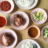 Nasi Ayam Goreng Dapur Kayu 15 Tips From 687 Visitors Photo Taken At Nasi Ayam Goreng Dapur Kayu By Afiq On 2 29 2016