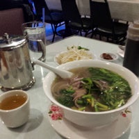 Photo taken at Minh Ahn Vietnamese Restaurant by Doc M. on 11/8/2015