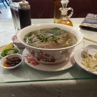 Photo taken at Minh Ahn Vietnamese Restaurant by Doc M. on 9/18/2015